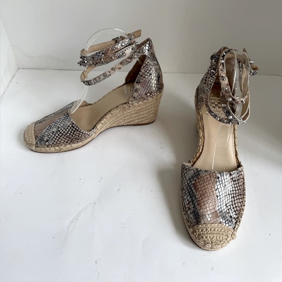 Vince Camuto Vanissa Snake spring Leather Espadrille Wedges Size 8